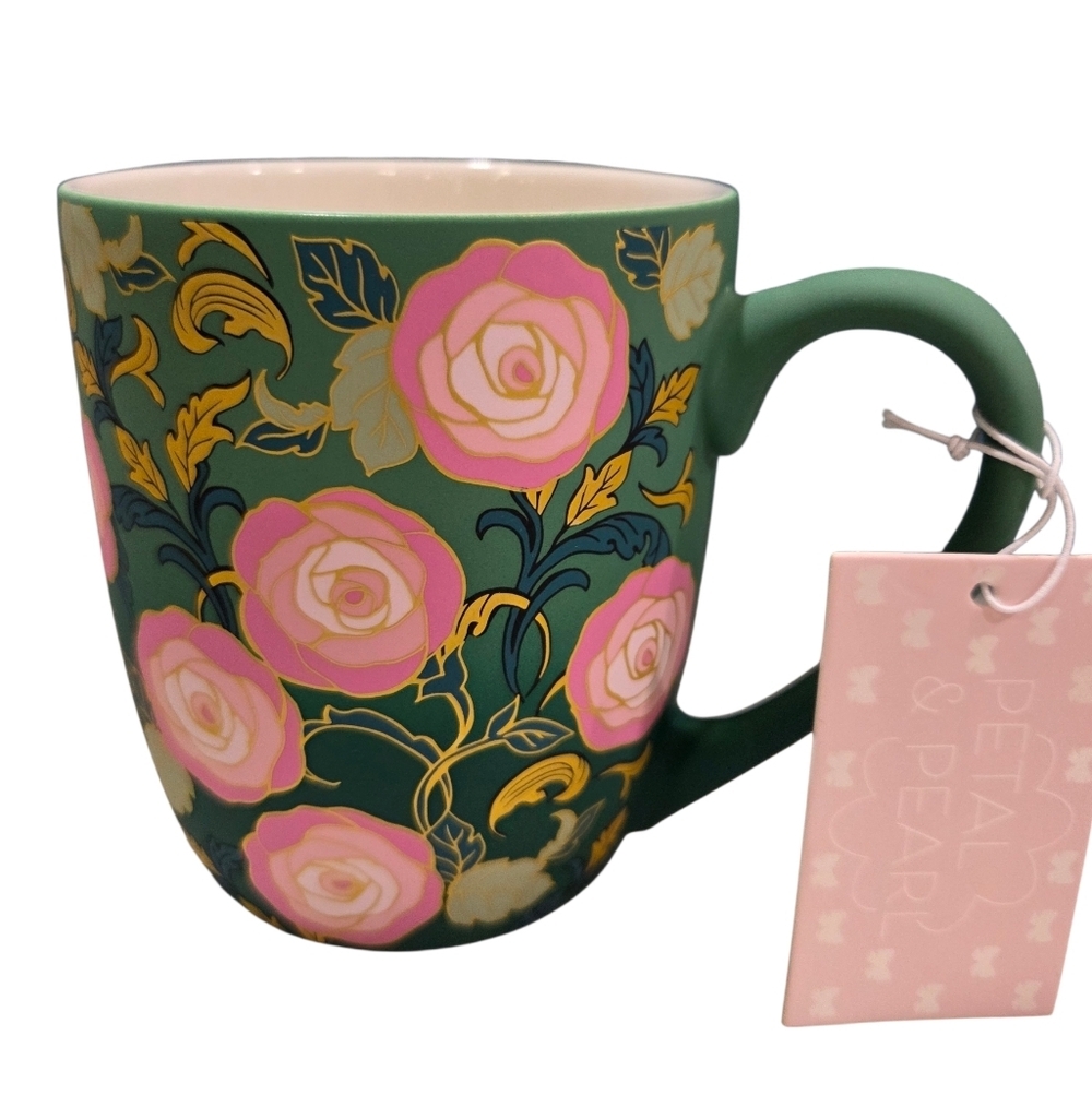 💚🔹️Petal & Pearl 🔹️Floral Rose Pattern Ceramic Mug in Forest Green